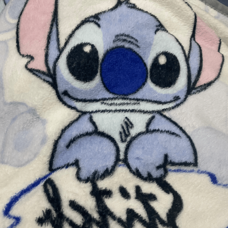 🔵 Disney Stitch Minnie Soft Warm Fleece Blanket - Cyprus