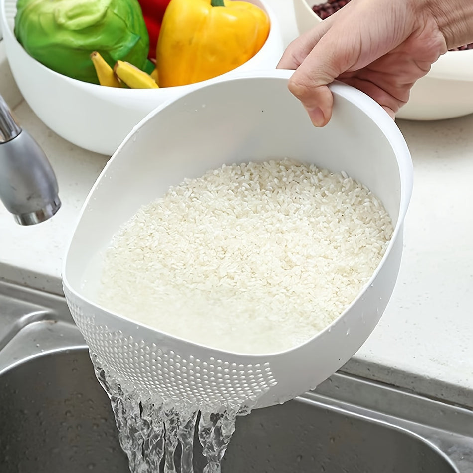 Multifunctional Plastic Colander with Handle - Kitchen Essential for Efficient Cleaning and Draining - Cyprus