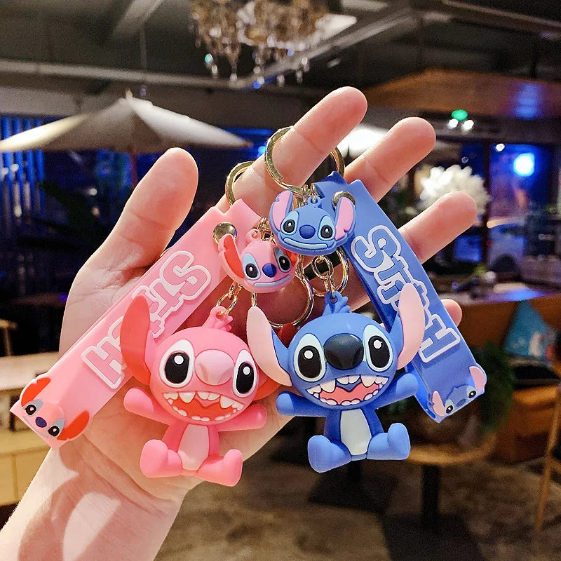 Miniso Lilo & Stitch Kawaii Keychains - süße Anime -Charaktere für Mädchen - Ideale Weihnachtsgeschenke - Zypern