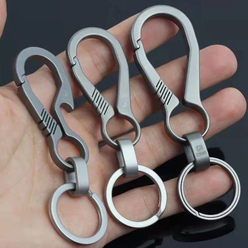 Lüks Titanyum Keychain - Erkekler için Ultra Hafif Karabiner