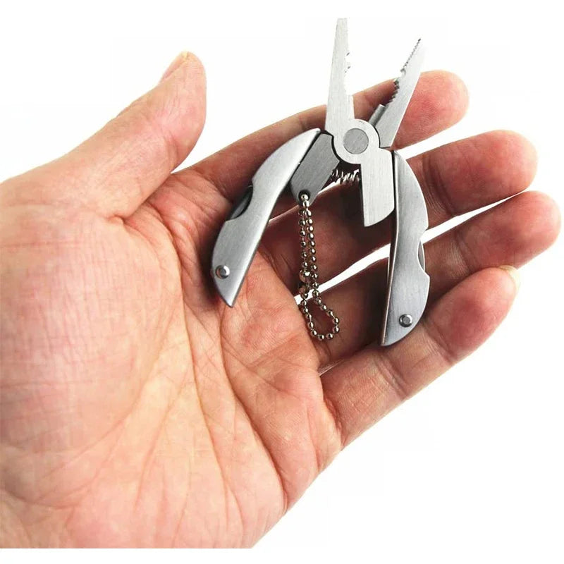 Portable 5-in-1 Pocket Multiuse Plier  Stainless Steel Foldable Pocket Multitool Kit Pliers Keychain for Camping Fishing Hunting