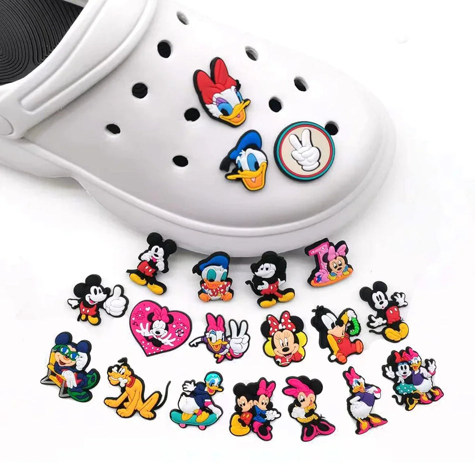 Miniso Disney Mickey ve Friends ayakkabı takıları tıkanıklar ve sandaletler için