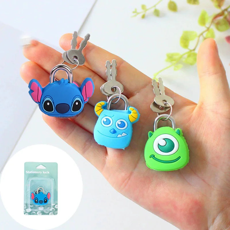 Miniso anime  Lilo & Stitch Küçük Kilitli Okul Çantası - Sevimli Silikon Metal Mini Öğrenci Yurt Dolap Kız Çantası Amabloğu Hediyesi - Kıbrıs