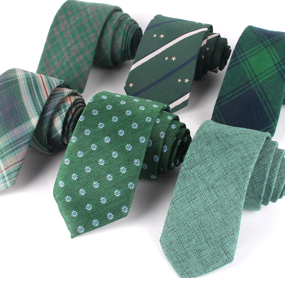 Elegant Green Plaid Neckties for Men and Women - Cyprus