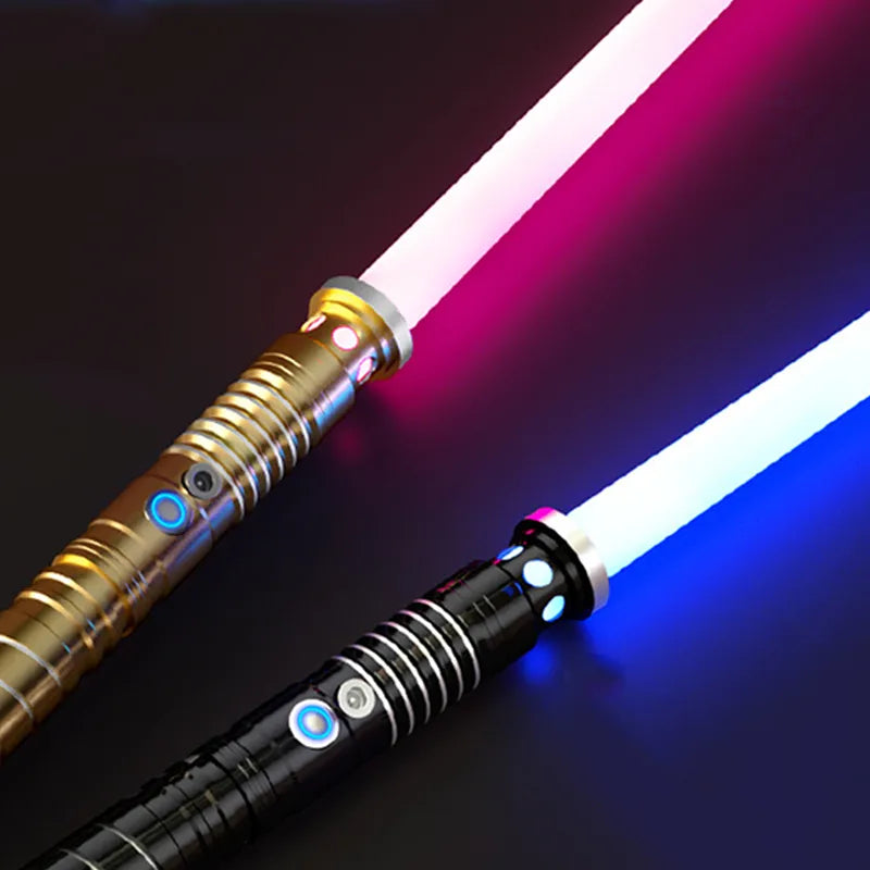 Lightsaber Metal RGB Lazer Kılıç Oyuncakları Light Saber 7 Renk Değişim Çocuk Sesli Kuvvet FX FOC Blaster Toys Jedi Lazer Kılıç Hediye