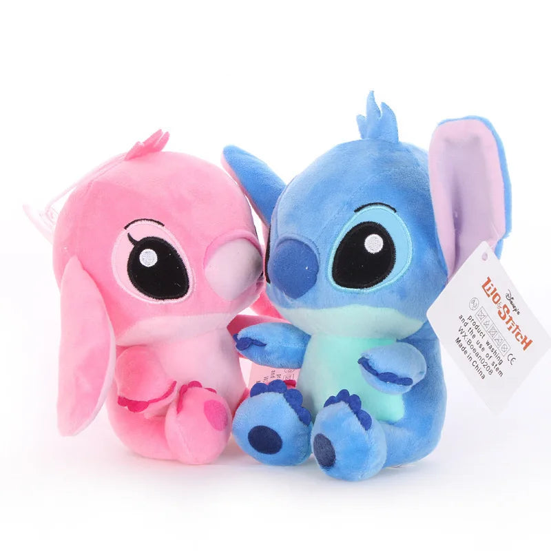 20 cm Stitch Peluş Bebek Orijinal Anime Figürleri - Sevimli Dolgulu Oyuncaklar - Film Çevreselleri - Yumuşak Süsler - Hediyeler - Kıbrıs