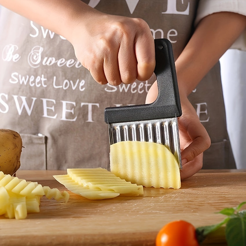 Upgraded Stainless Steel Crinkle Cutter for Fruits and Vegetables